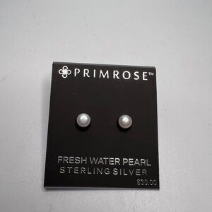 NWT Primrose freshwater pearl peirced earrings
